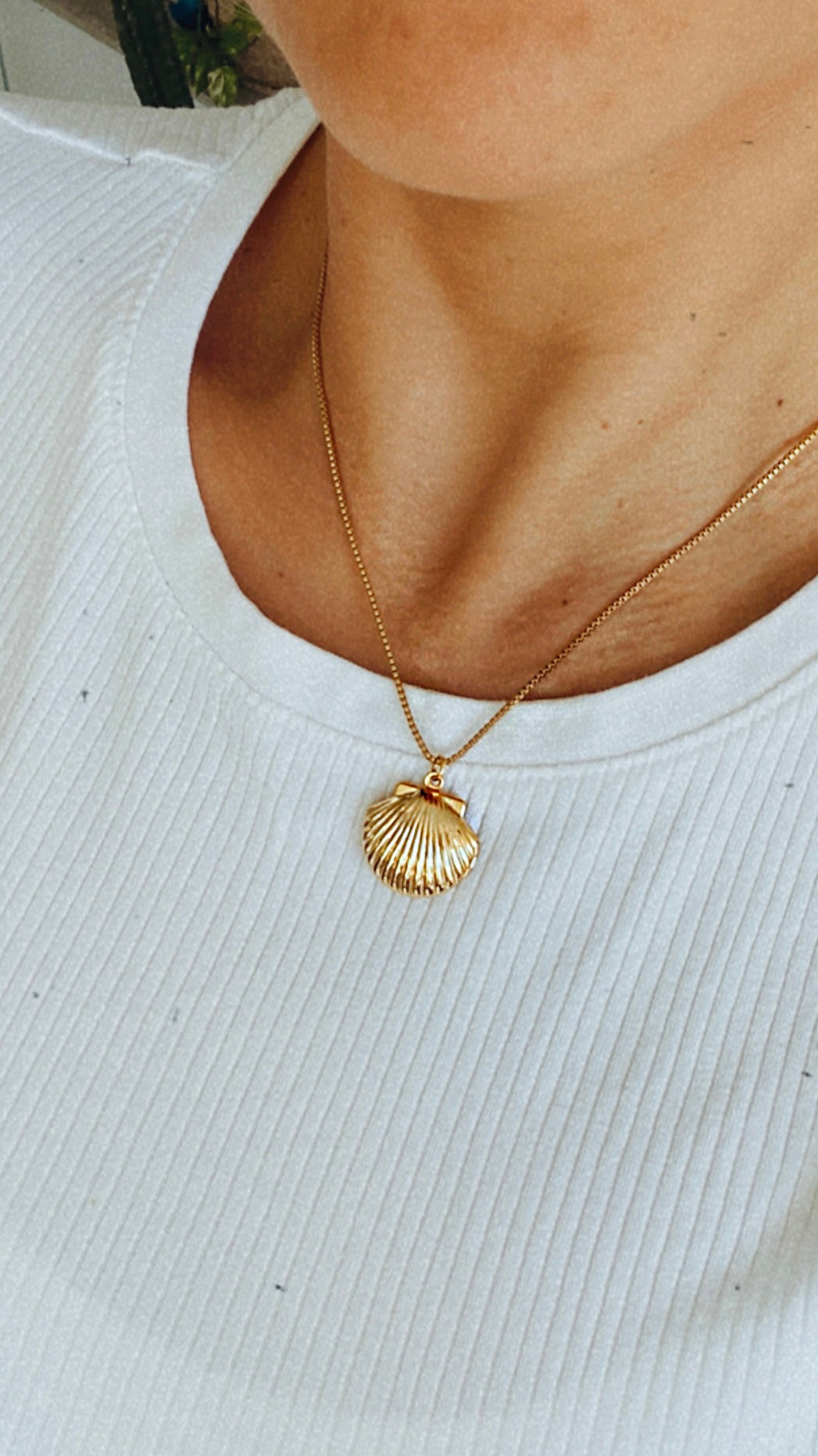 Yanna shell necklace 18k