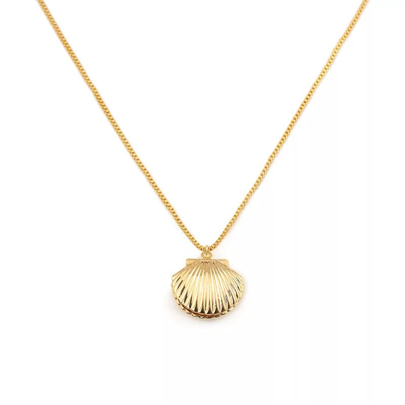 Yanna shell necklace 18k