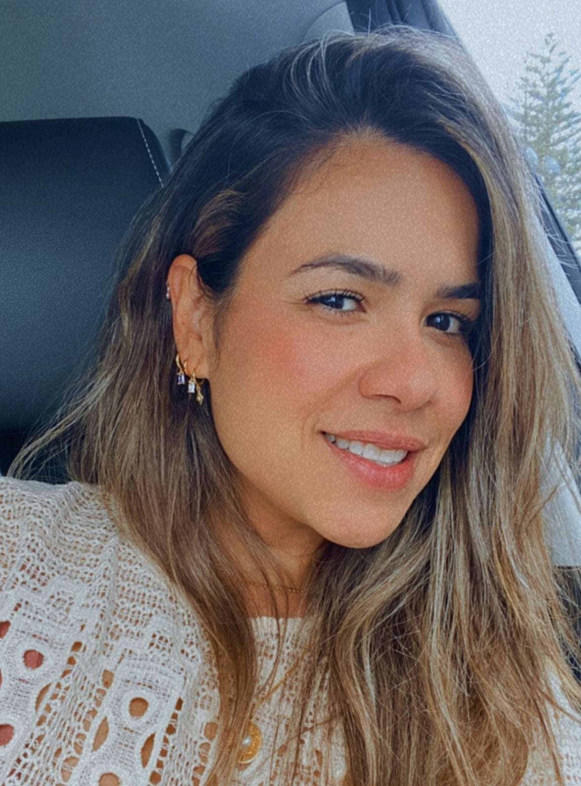 Luz hoop earring