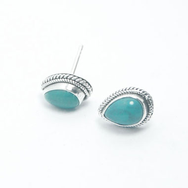 Classic Turquoise stud earring