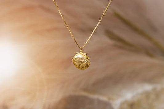 Yanna shell necklace 18k