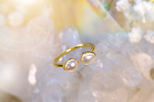 Double pearl ring
