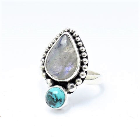 Lua labradorite ring
